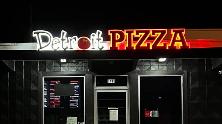 Detroit Pizza Camas WA